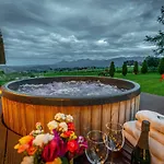 Wierchowa Jacuzzi & Sauna