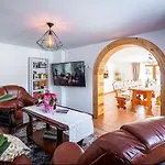 Wierchowa Jacuzzi & Sauna زاكوباني