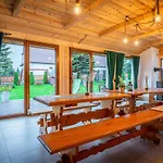 Wierchowa Jacuzzi & Sauna زاكوباني
