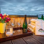Wierchowa Jacuzzi & Sauna شاليه زاكوباني