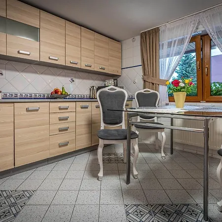 Wierchowa Jacuzzi & Sauna *