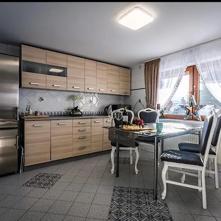 Dağ evi Wierchowa Jacuzzi & Sauna *