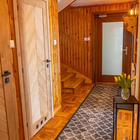 Wierchowa Jacuzzi & Sauna *