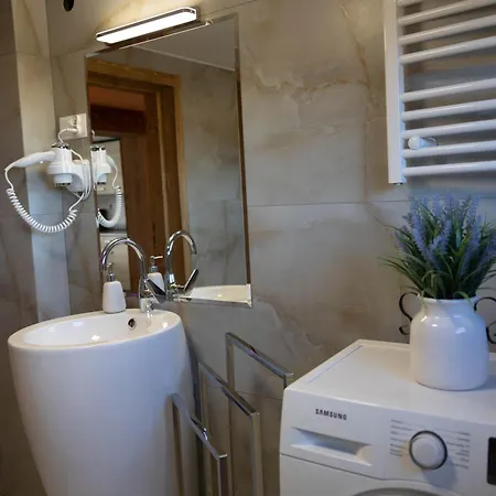 Wierchowa Jacuzzi & Sauna *