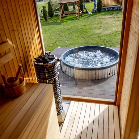 Wierchowa Jacuzzi & Sauna * 자코파네